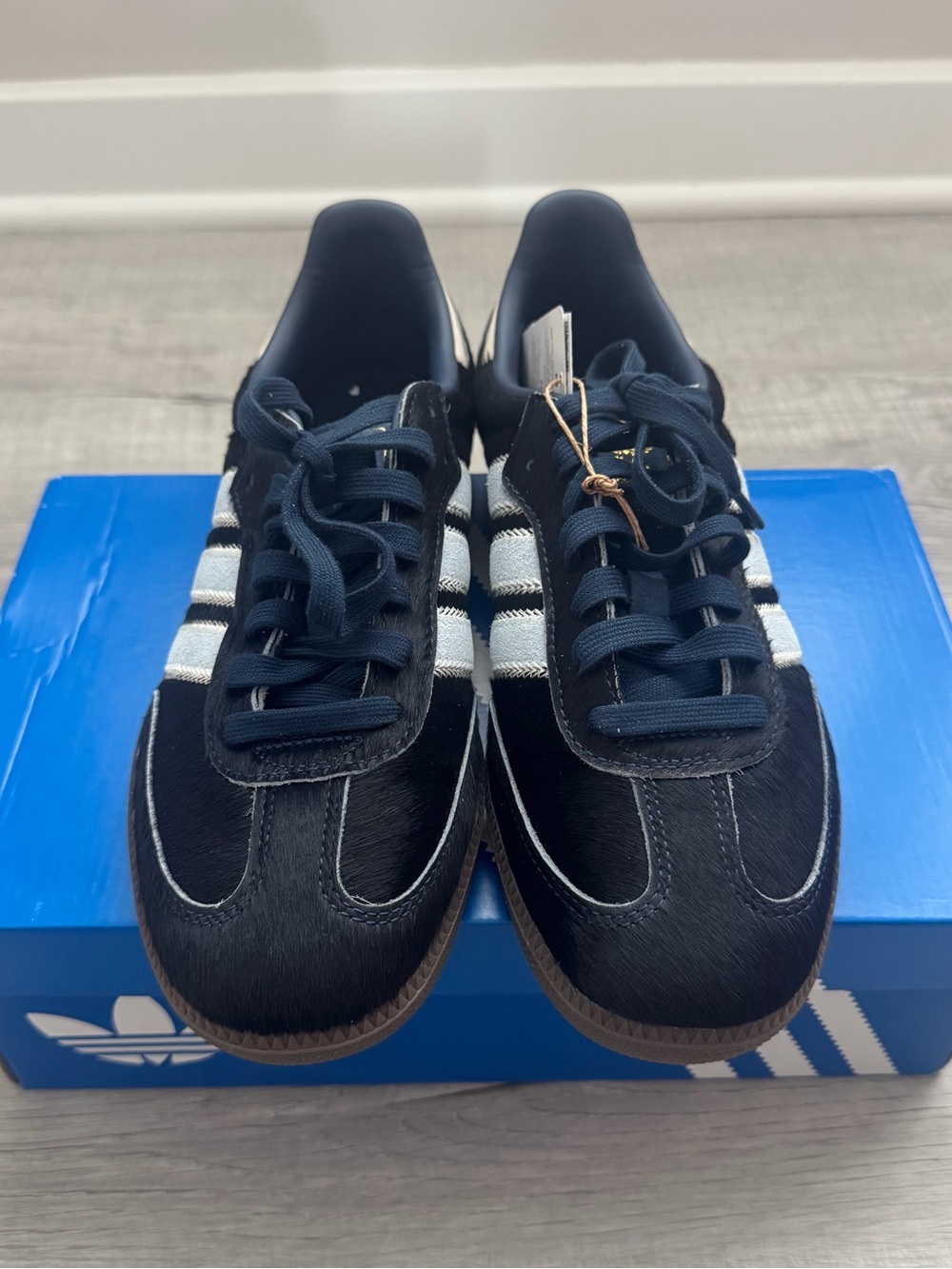 Adidas Samba Og Women’s (Pony Hair) “Night Indigo/Clear Sky/Tactile Blue” JS3934 - Picture 3 of 5